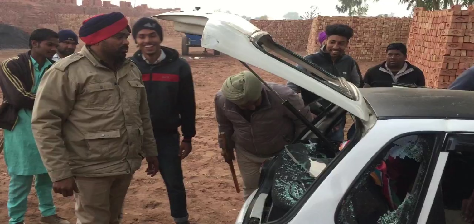 people beaten drug trafficker in faridkot village