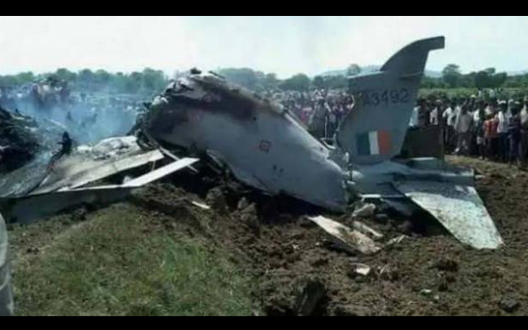 indian aircrafts crashes near badgam