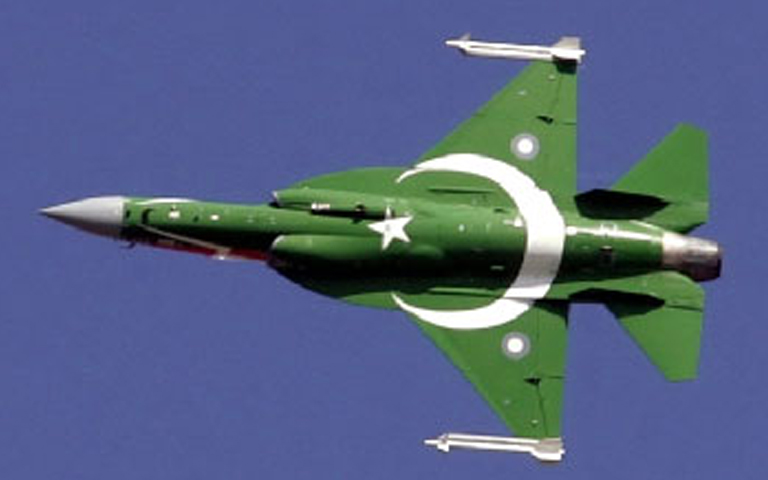 pakistan jet enters in indian borders