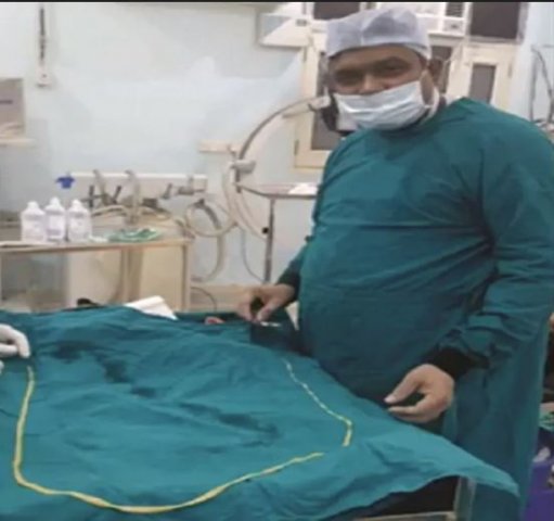 6 foot long tapeworm in stomach of indian man