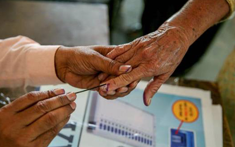 voting-in-mullanpur-dakha-2019
