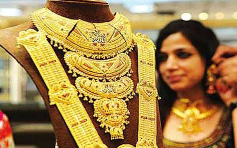 hallmarking-will-be-mandatory-on-gold-and-jewelery-from-next-year