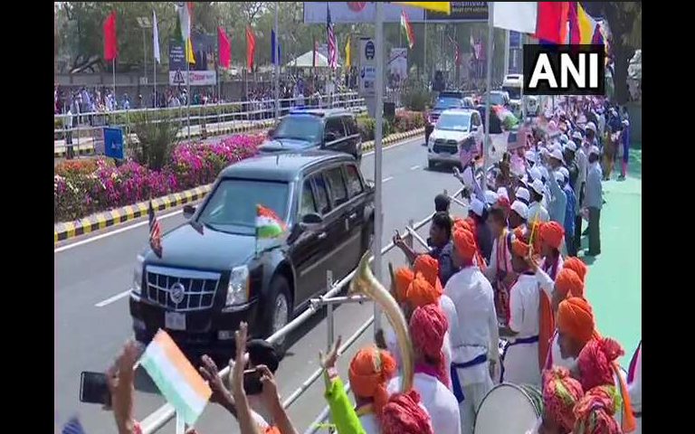 road-show-of-donald-trump-and-pm-modi-in-ahmedabad