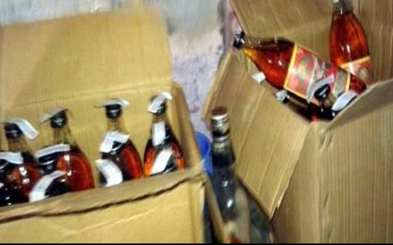 jalandhar-cia-staff-raid-in-home-recovered-alcohol