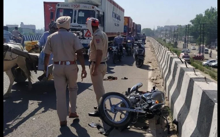 Truck hits Couple Died in a Road Accident in Ludhiana