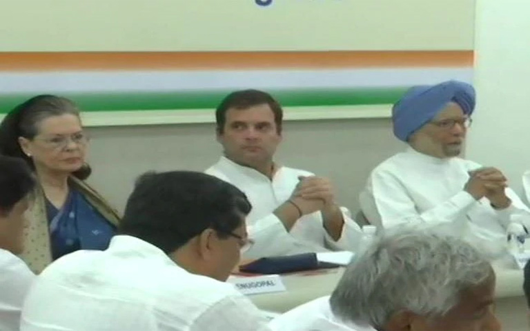 Sonia-Gandhi-to-meet-senior-Congress-leaders