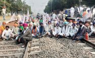 Farmers stopped trains on the Amritsar tarn – taran