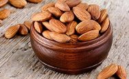 Almonds-are-among-the-world’s-most-popular-tree-nuts.