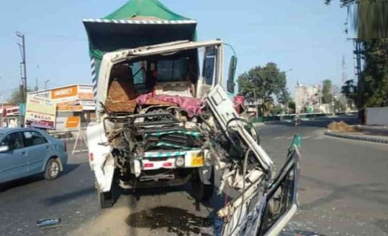 Road-accident-at-Fawara-Chowk,-Patiala