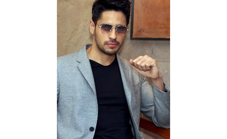 Sidharth-Malhotra-signs-another-actioner-with-Karan-Johar’s-Dharma-Productions